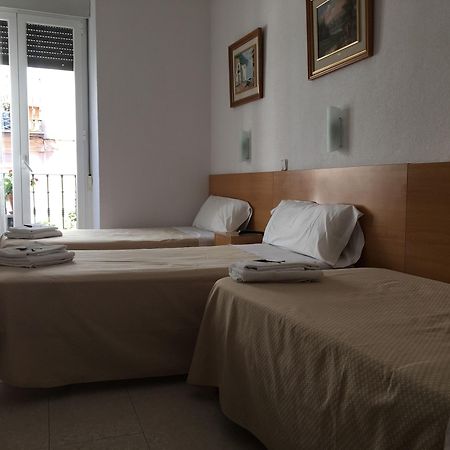 Hostal Lido มาดริด ภายนอก รูปภาพ