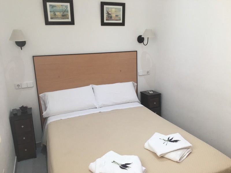Hostal Lido มาดริด ภายนอก รูปภาพ